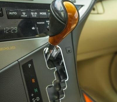 Белый Лексус РХ, объемом двигателя 3.46 л и пробегом 200 тыс. км за 20000 $, фото 6 на Automoto.ua