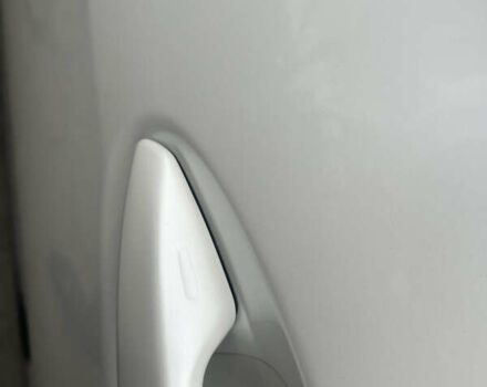 Белый Лексус РХ, объемом двигателя 3.5 л и пробегом 197 тыс. км за 18500 $, фото 16 на Automoto.ua