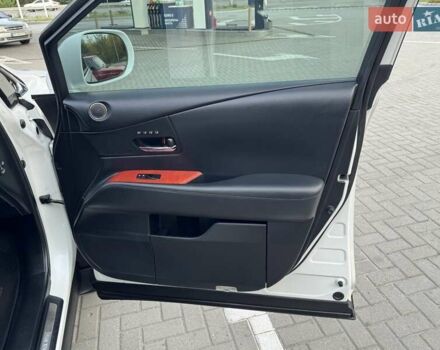 Белый Лексус РХ, объемом двигателя 3.46 л и пробегом 162 тыс. км за 17900 $, фото 15 на Automoto.ua
