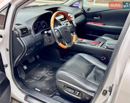 Белый Лексус РХ, объемом двигателя 3.5 л и пробегом 156 тыс. км за 15800 $, фото 27 на Automoto.ua