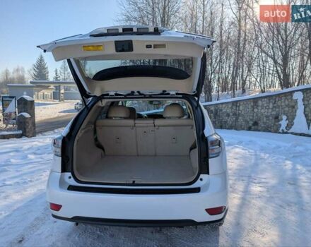 Белый Лексус РХ, объемом двигателя 3.5 л и пробегом 212 тыс. км за 16700 $, фото 43 на Automoto.ua