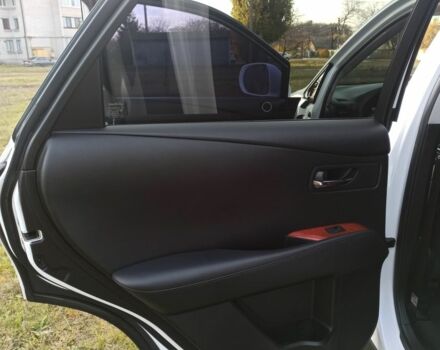 Белый Лексус РХ, объемом двигателя 3.5 л и пробегом 198 тыс. км за 17000 $, фото 19 на Automoto.ua