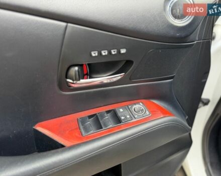 Білий Лексус РХ, об'ємом двигуна 3.46 л та пробігом 250 тис. км за 15999 $, фото 29 на Automoto.ua