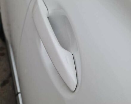 Белый Лексус РХ, объемом двигателя 3.5 л и пробегом 59 тыс. км за 21990 $, фото 5 на Automoto.ua