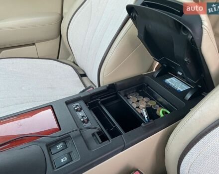 Белый Лексус РХ, объемом двигателя 3.46 л и пробегом 175 тыс. км за 15300 $, фото 18 на Automoto.ua