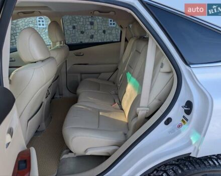 Белый Лексус РХ, объемом двигателя 3.5 л и пробегом 212 тыс. км за 16700 $, фото 63 на Automoto.ua