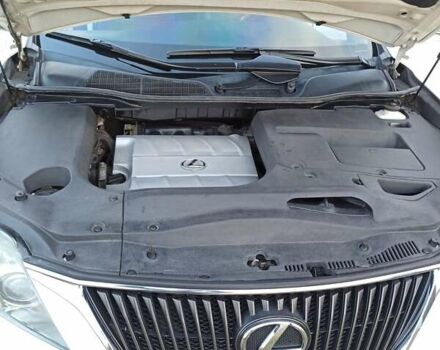 Белый Лексус РХ, объемом двигателя 3.46 л и пробегом 198 тыс. км за 17000 $, фото 18 на Automoto.ua