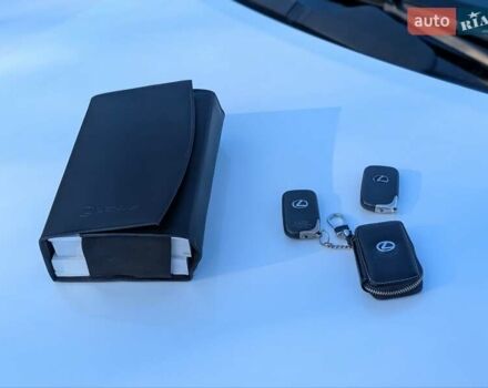 Белый Лексус РХ, объемом двигателя 3.5 л и пробегом 212 тыс. км за 16700 $, фото 95 на Automoto.ua