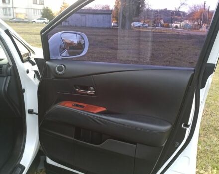 Белый Лексус РХ, объемом двигателя 3.5 л и пробегом 198 тыс. км за 17000 $, фото 7 на Automoto.ua