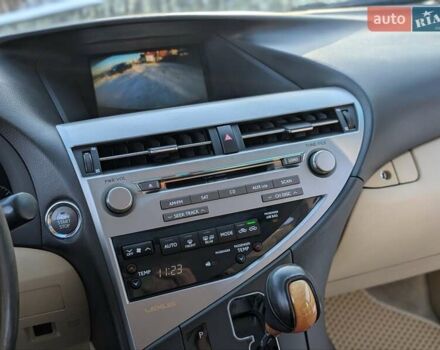 Белый Лексус РХ, объемом двигателя 3.5 л и пробегом 212 тыс. км за 16700 $, фото 90 на Automoto.ua