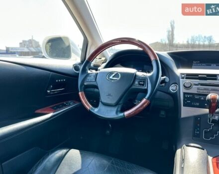 Белый Лексус РХ, объемом двигателя 3.46 л и пробегом 123 тыс. км за 18500 $, фото 21 на Automoto.ua