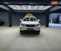 Белый Лексус РХ, объемом двигателя 3.46 л и пробегом 159 тыс. км за 16600 $, фото 3 на Automoto.ua