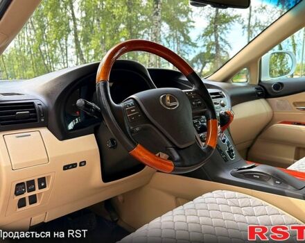 Белый Лексус РХ, объемом двигателя 3.5 л и пробегом 185 тыс. км за 14650 $, фото 5 на Automoto.ua
