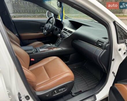 Белый Лексус РХ, объемом двигателя 3.5 л и пробегом 198 тыс. км за 17800 $, фото 7 на Automoto.ua