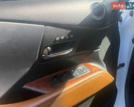 Белый Лексус РХ, объемом двигателя 3.5 л и пробегом 150 тыс. км за 23200 $, фото 9 на Automoto.ua