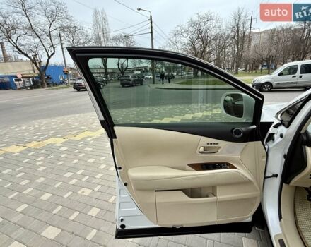 Білий Лексус РХ, об'ємом двигуна 3.46 л та пробігом 240 тис. км за 17900 $, фото 36 на Automoto.ua