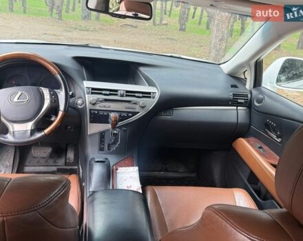 Белый Лексус РХ, объемом двигателя 3.46 л и пробегом 230 тыс. км за 19000 $, фото 12 на Automoto.ua