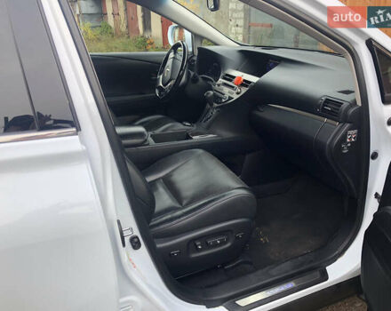 Белый Лексус РХ, объемом двигателя 3.5 л и пробегом 154 тыс. км за 27000 $, фото 5 на Automoto.ua