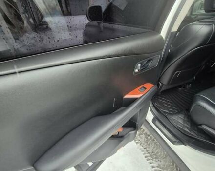 Белый Лексус РХ, объемом двигателя 3.46 л и пробегом 256 тыс. км за 19000 $, фото 12 на Automoto.ua