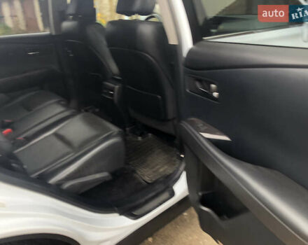 Белый Лексус РХ, объемом двигателя 3.5 л и пробегом 154 тыс. км за 27000 $, фото 4 на Automoto.ua