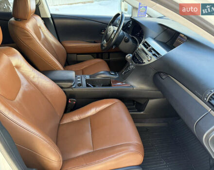 Білий Лексус РХ, об'ємом двигуна 3.46 л та пробігом 273 тис. км за 18500 $, фото 19 на Automoto.ua