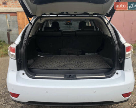 Белый Лексус РХ, объемом двигателя 3.5 л и пробегом 154 тыс. км за 27000 $, фото 15 на Automoto.ua