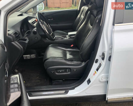 Белый Лексус РХ, объемом двигателя 3.5 л и пробегом 154 тыс. км за 27000 $, фото 6 на Automoto.ua