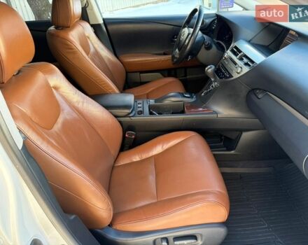 Белый Лексус РХ, объемом двигателя 3.46 л и пробегом 278 тыс. км за 21400 $, фото 16 на Automoto.ua