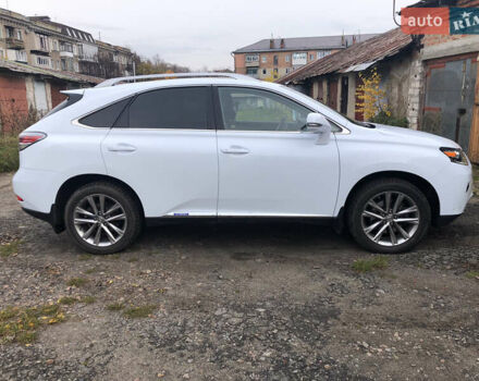 Белый Лексус РХ, объемом двигателя 3.5 л и пробегом 154 тыс. км за 27000 $, фото 1 на Automoto.ua