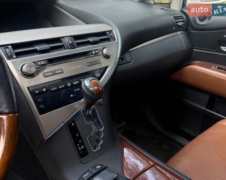 Белый Лексус РХ, объемом двигателя 3.46 л и пробегом 230 тыс. км за 19000 $, фото 16 на Automoto.ua