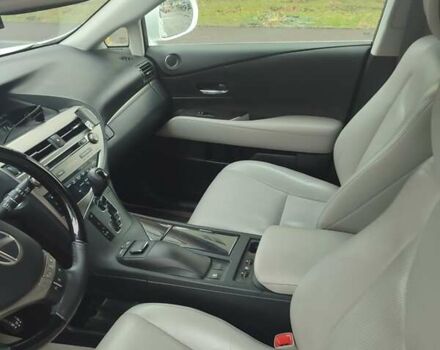 Белый Лексус РХ, объемом двигателя 3.5 л и пробегом 180 тыс. км за 21500 $, фото 25 на Automoto.ua