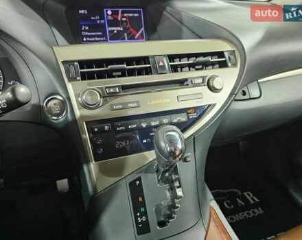 Белый Лексус РХ, объемом двигателя 3.46 л и пробегом 200 тыс. км за 21999 $, фото 31 на Automoto.ua