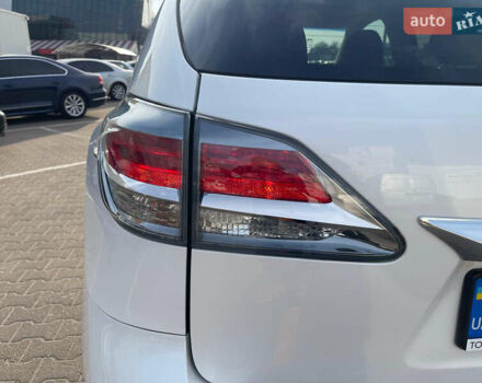 Білий Лексус РХ, об'ємом двигуна 3.46 л та пробігом 210 тис. км за 18900 $, фото 11 на Automoto.ua