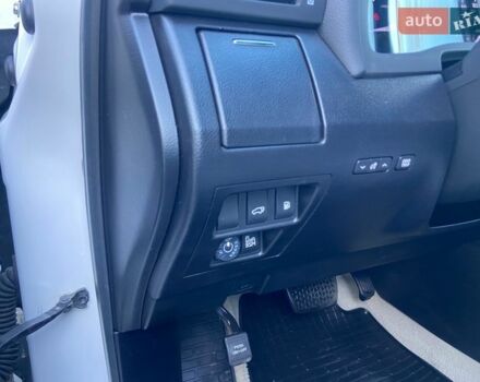 Белый Лексус РХ, объемом двигателя 3.46 л и пробегом 169 тыс. км за 18999 $, фото 11 на Automoto.ua