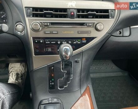 Белый Лексус РХ, объемом двигателя 3.46 л и пробегом 334 тыс. км за 16990 $, фото 11 на Automoto.ua