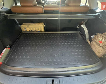 Белый Лексус РХ, объемом двигателя 3.46 л и пробегом 130 тыс. км за 27000 $, фото 19 на Automoto.ua