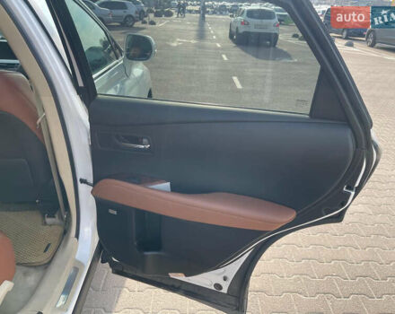 Білий Лексус РХ, об'ємом двигуна 3.46 л та пробігом 210 тис. км за 18900 $, фото 26 на Automoto.ua