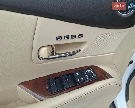 Белый Лексус РХ, объемом двигателя 3.46 л и пробегом 180 тыс. км за 17500 $, фото 23 на Automoto.ua