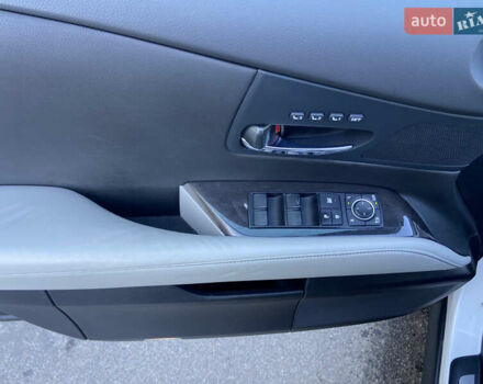 Белый Лексус РХ, объемом двигателя 3.46 л и пробегом 169 тыс. км за 19400 $, фото 16 на Automoto.ua