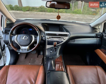 Белый Лексус РХ, объемом двигателя 3.46 л и пробегом 168 тыс. км за 22000 $, фото 10 на Automoto.ua