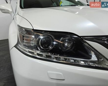 Белый Лексус РХ, объемом двигателя 3.46 л и пробегом 200 тыс. км за 21999 $, фото 4 на Automoto.ua