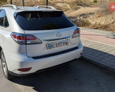 Белый Лексус РХ, объемом двигателя 3.46 л и пробегом 220 тыс. км за 19000 $, фото 3 на Automoto.ua