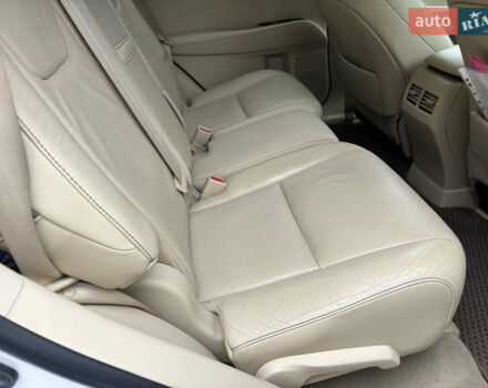 Белый Лексус РХ, объемом двигателя 3.5 л и пробегом 150 тыс. км за 21400 $, фото 8 на Automoto.ua