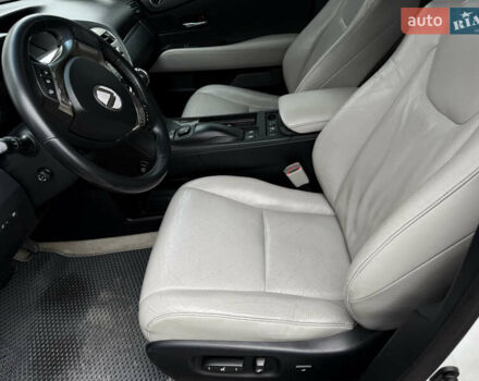 Білий Лексус РХ, об'ємом двигуна 3.46 л та пробігом 137 тис. км за 22999 $, фото 8 на Automoto.ua