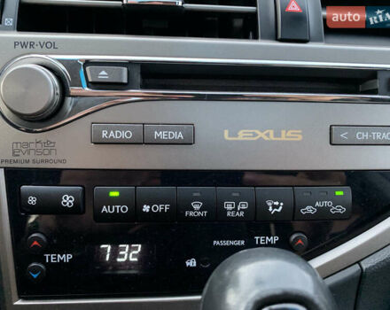 Белый Лексус РХ, объемом двигателя 3.46 л и пробегом 77 тыс. км за 27000 $, фото 18 на Automoto.ua