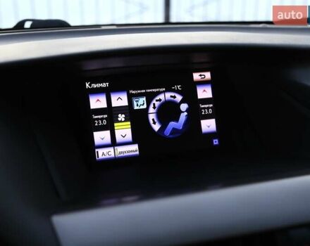 Белый Лексус РХ, объемом двигателя 3.46 л и пробегом 65 тыс. км за 23000 $, фото 17 на Automoto.ua