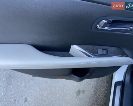 Белый Лексус РХ, объемом двигателя 3.46 л и пробегом 169 тыс. км за 19400 $, фото 19 на Automoto.ua