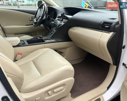 Белый Лексус РХ, объемом двигателя 3.5 л и пробегом 150 тыс. км за 21400 $, фото 6 на Automoto.ua