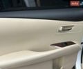 Белый Лексус РХ, объемом двигателя 3.46 л и пробегом 170 тыс. км за 26000 $, фото 94 на Automoto.ua