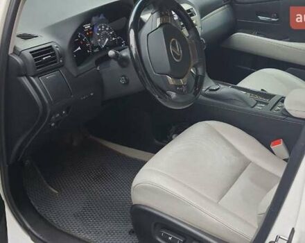 Белый Лексус РХ, объемом двигателя 3.46 л и пробегом 127 тыс. км за 17000 $, фото 7 на Automoto.ua